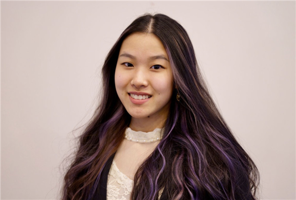 Annie Zhu and Shirley Zhu, Youth Volunteer of the Year